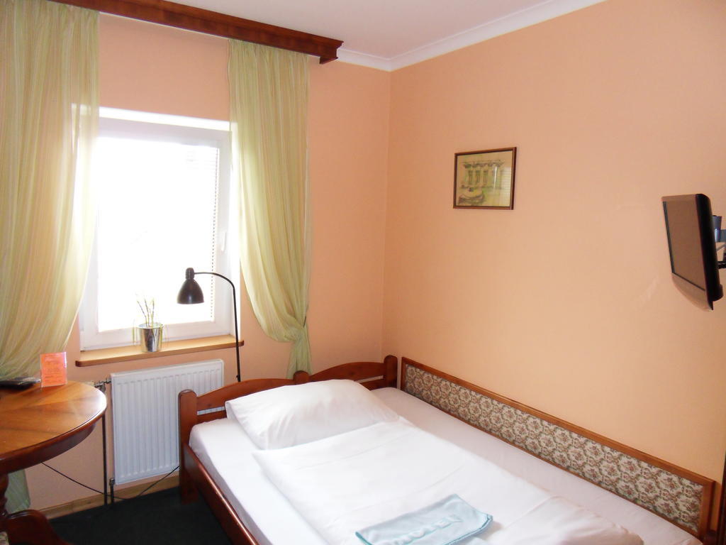 Hotel Garni Na Havlicku Kutna Hora Room photo